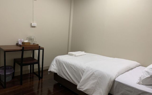 Achcha - MRT Itsaraphap Station