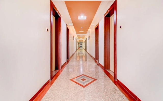 FabHotel Crystal Court Inn