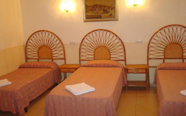 Hostal Rembrandt