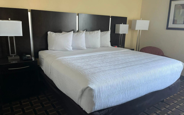 Baymont by Wyndham Scranton Dunmore
