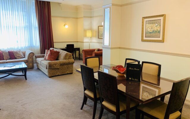 Royal Albert Hotel