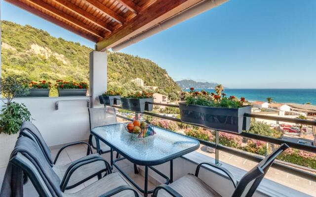 Glyfada Sea Blue apartment 137 Menigos resort