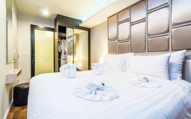 6Av 703 - Large Apartment in Surin Beach