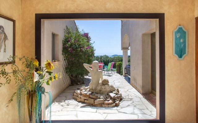 Premium Villa in Ollioules with Swimming Pool