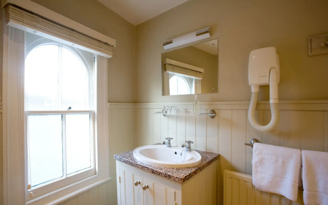 The Old Custom House