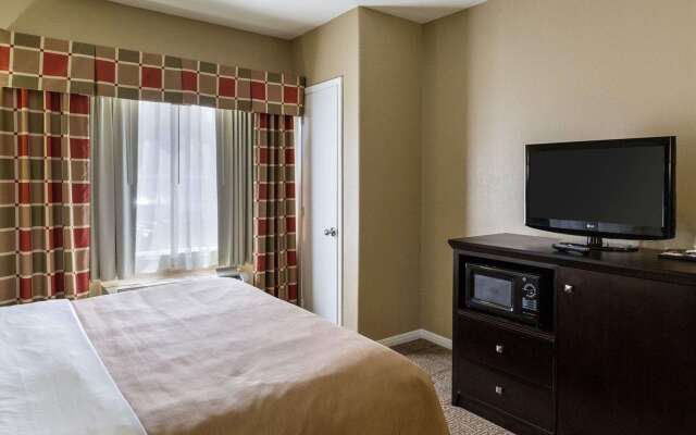 Quality Suites Houston NW Cy-Fair