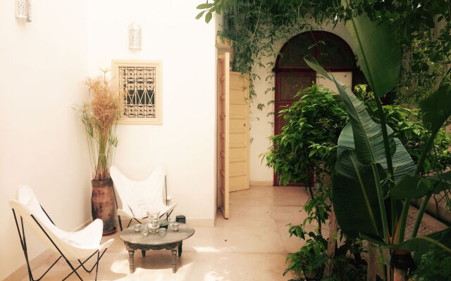 Riad 144