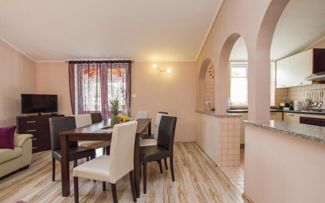 Nice Home in Labin With Wifi and 4 Bedrooms