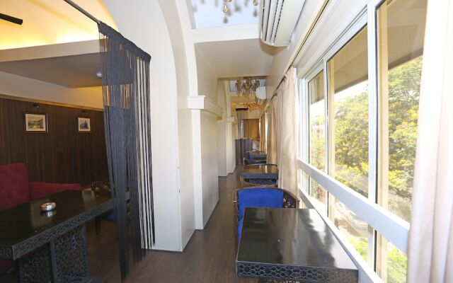 Gulf Hotel Colaba