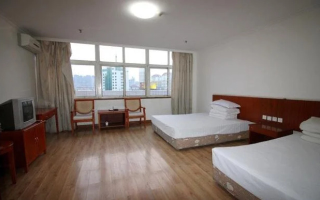 Yantai Fuhai Express Hotel