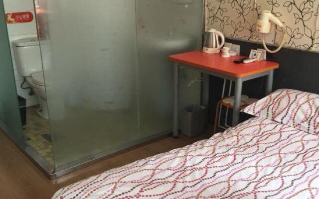 Pod Inn (Ningbo Railway Station, Daqingqiao Metro Station)