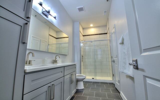 Steelyard Apartment