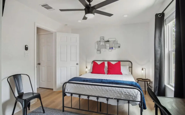 Your Amazing 3br/2ba Downtown Delight!