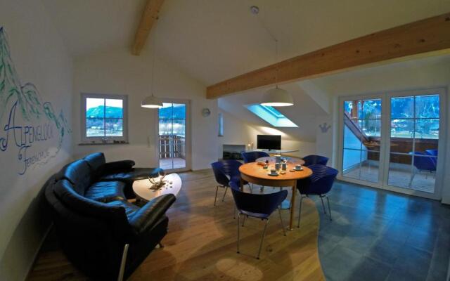 Ferienwohnung Alpenglück de Luxe *****