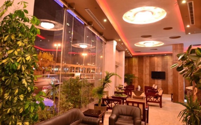 Al Ramla Al Hamra Furnished Units