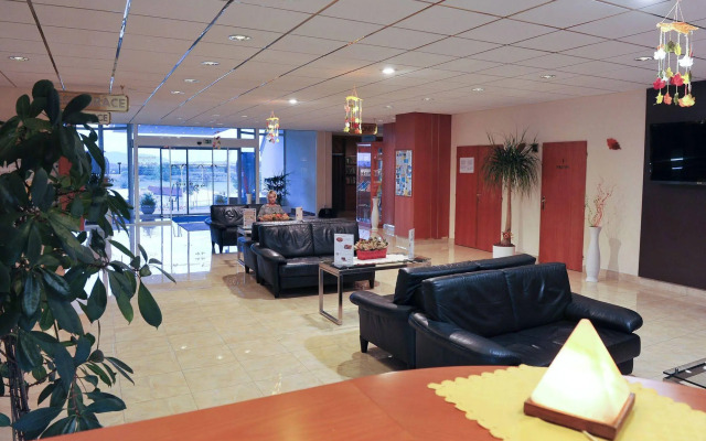 Lazensky Hotel Pyramida I