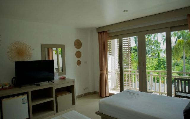 Ampha Place Hotel