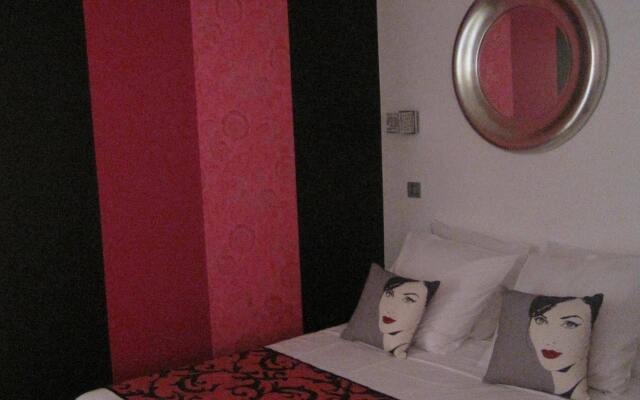 Hotel La Nouvelle République