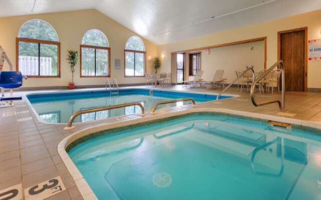 Best Western Plaza Hotel Saugatuck