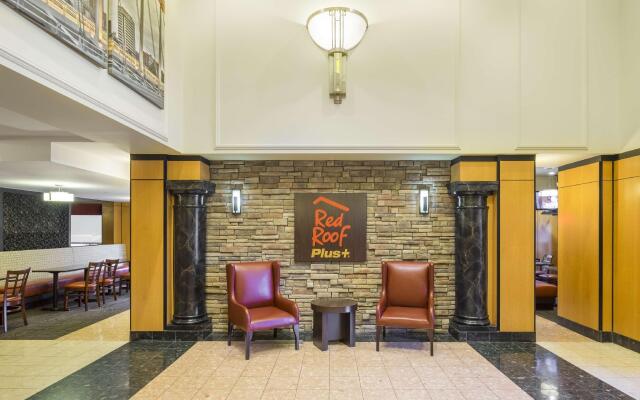 Red Roof Inn PLUS+ Columbus Downtown-Convention Center