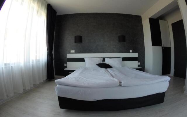 Polina Beach