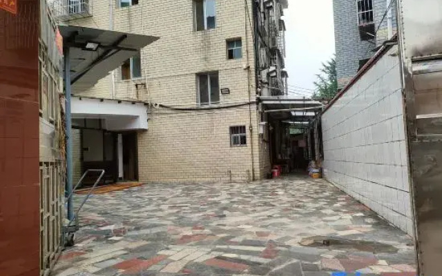Shuxin Hotel (Guilin Medical University Lidong Campus)