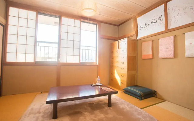 Minpaku Ambo