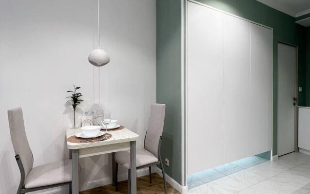 Lucky Room on Maloe Ponizovye street