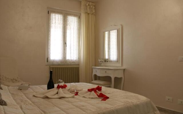 La Rosa Del Garda Apartment