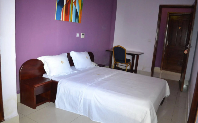 Hotel Pentagone