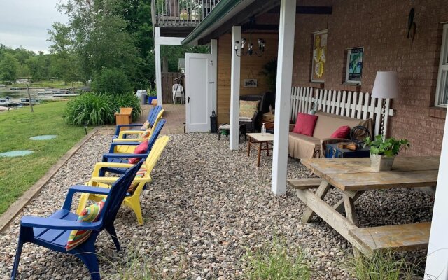 Sunny Acres Resort and Marina