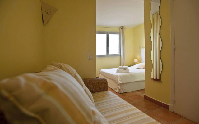 Отель Les Calanques