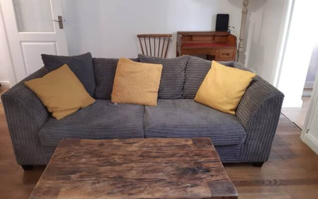 Cosy & Bright 1 Bed Flat Near Hove Station
