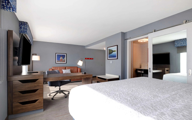 Hampton Inn Crown Point