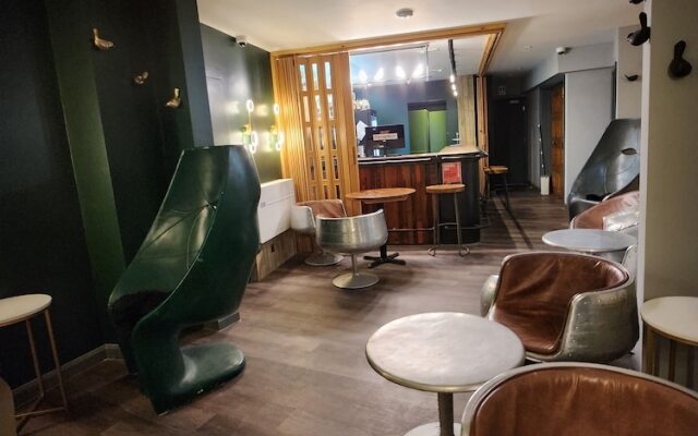 Pinnacle Suites