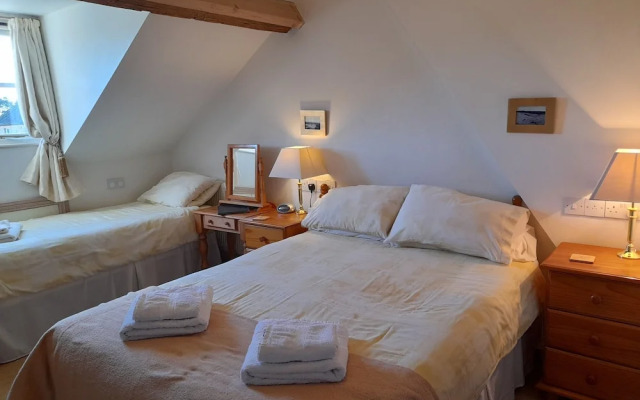 Montacute Country Tearooms B&B