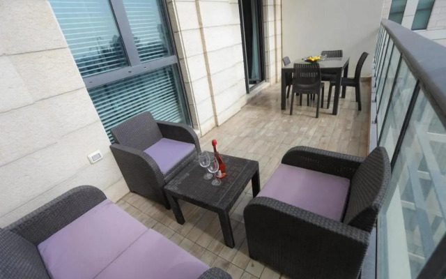 Fantastic 1 Bedroom in city center