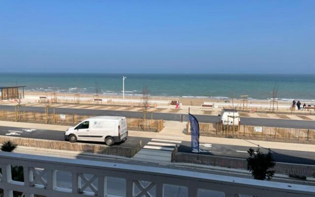 Superbe appartement front de mer