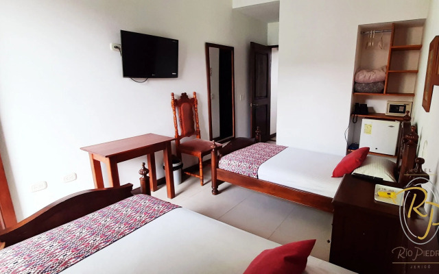 Hotel Rio Piedras