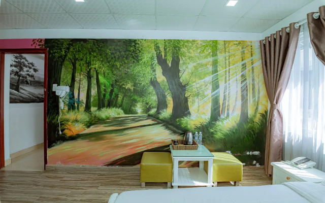 Ken's Backpackers Hotel