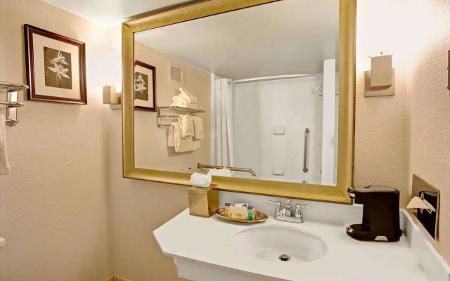 Delta Hotels Denver Thornton