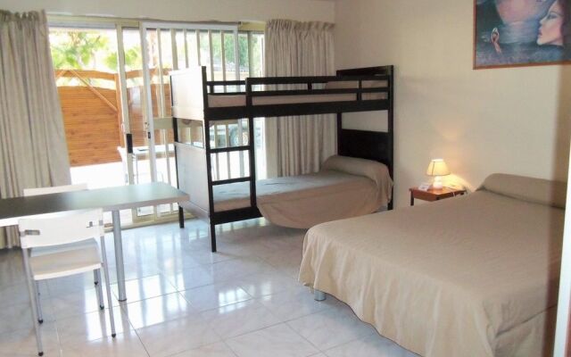 Hôtel et Studios Les Amandiers