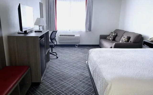 Ramada Waupaca