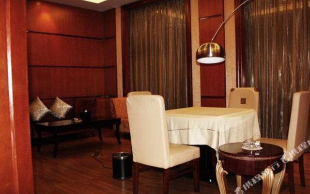 Extrafar International Club