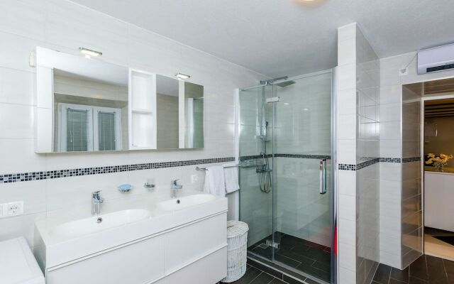 Holiday Home Avantgarde