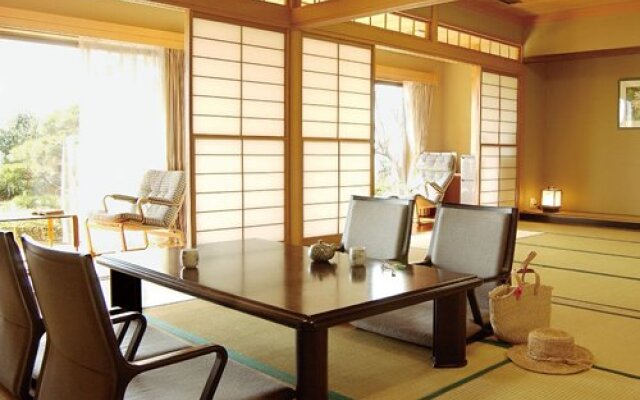 Sundance Resort Izu-Kogen - 3 Nights, Shizuoka-ken, Japan