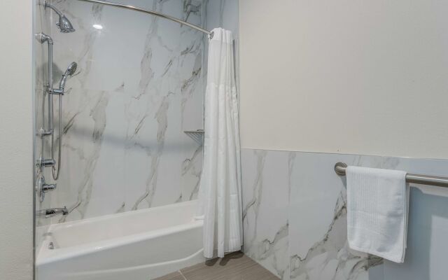 Red Lion Inn & Suites Katy