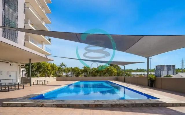 Pinnacle Penthouse Escape Panoramic Views Pool