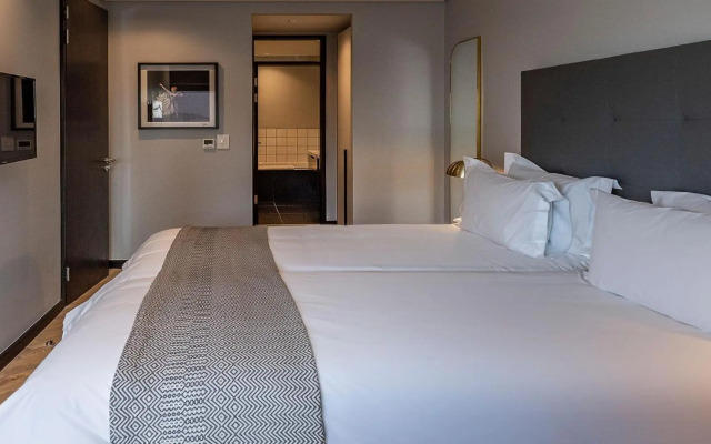 The Onyx Apartment Hotel by NEWMARK