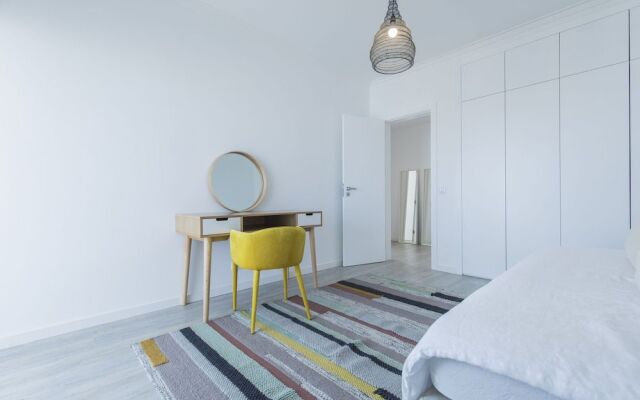 Luxurious Seaview Apartment in Estoril